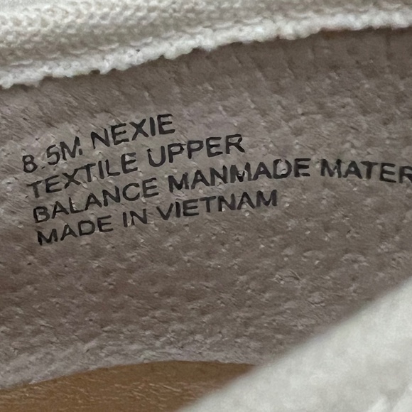 Dolce Vita Nexie White Canvas Sneakers 8.5 - Picture 7 of 7